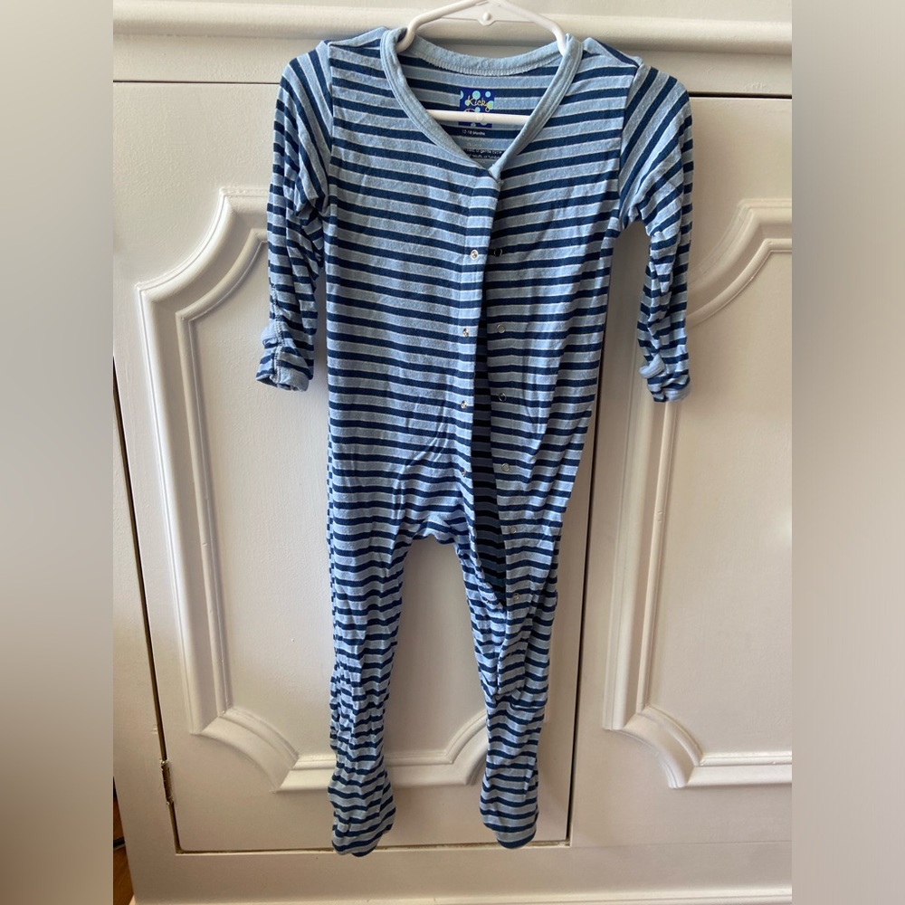 Kickee Pants 12-18 footie pajama blue stripe